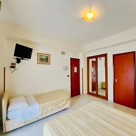 Albergo Delle Rose Баньара-Калабра Экстерьер фото