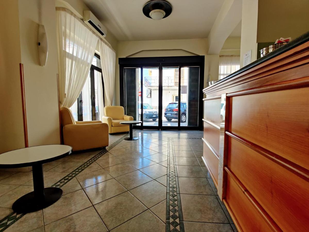 Albergo Delle Rose Баньара-Калабра Экстерьер фото