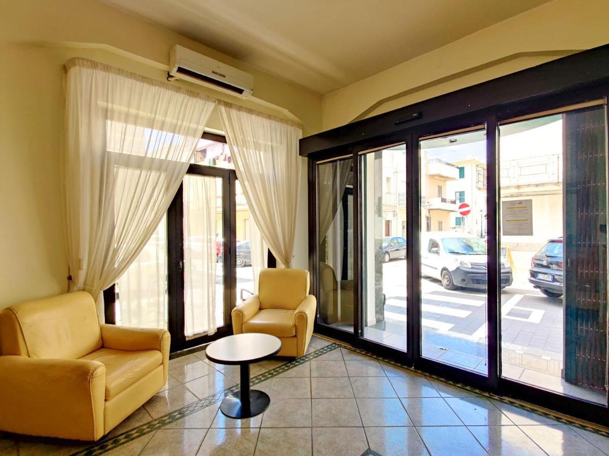Albergo Delle Rose Баньара-Калабра Экстерьер фото