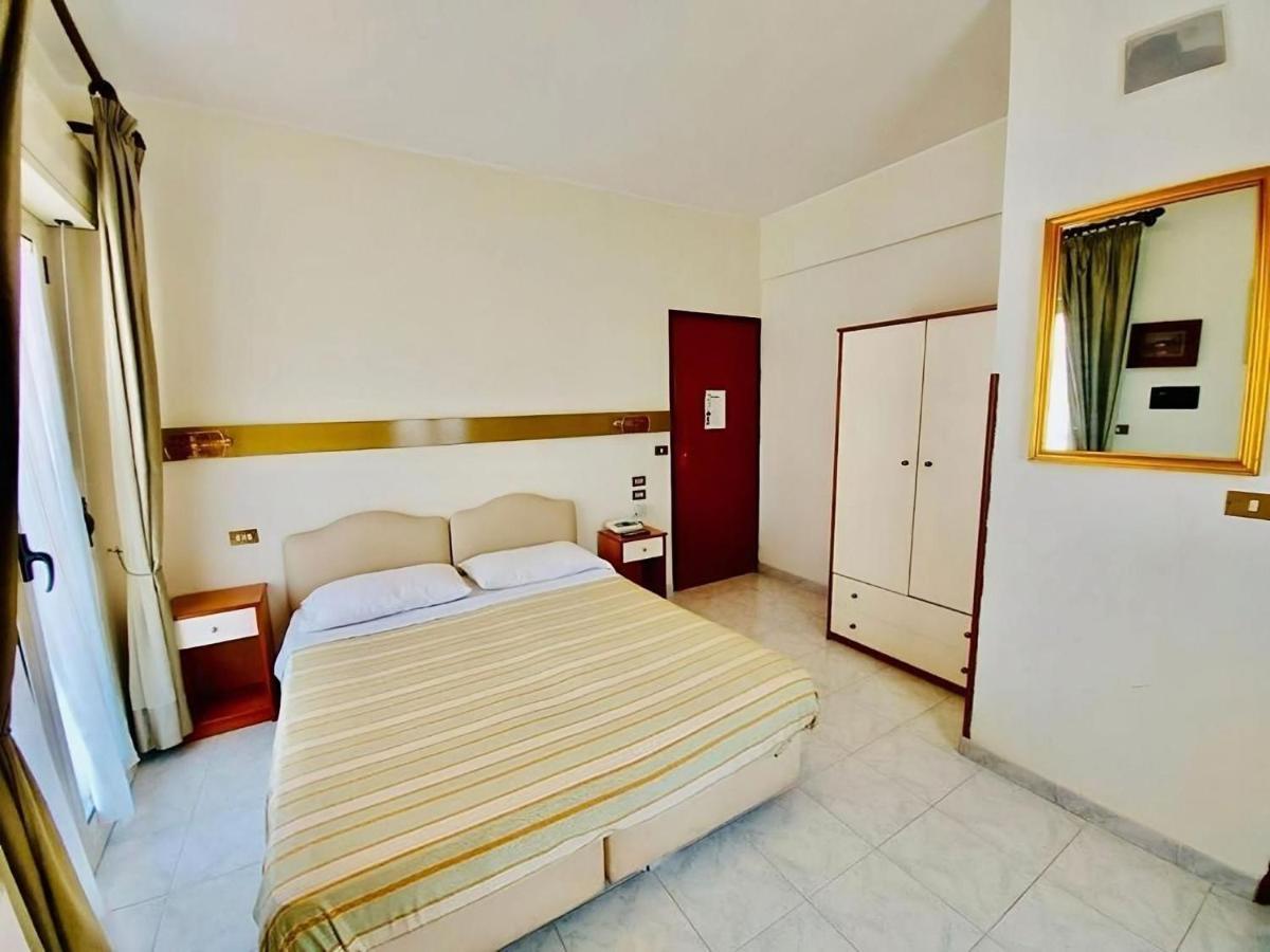 Albergo Delle Rose Баньара-Калабра Экстерьер фото